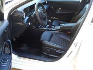 Mercedes-Benz A 180 2020 Sport Edition Diesel-thumb-23