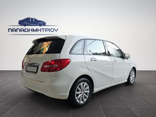 Mercedes-Benz B 200 2012 1.6 156ps Blue Efficiency-thumb-5