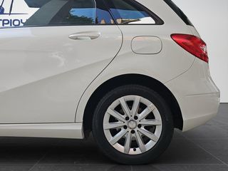 Mercedes-Benz B 200 2012 1.6 156ps Blue Efficiency-thumb-7