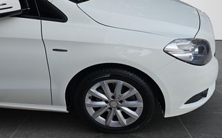 Mercedes-Benz B 200 2012 1.6 156ps Blue Efficiency-thumb-9