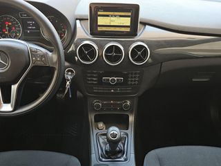 Mercedes-Benz B 200 2012 1.6 156ps Blue Efficiency-thumb-24