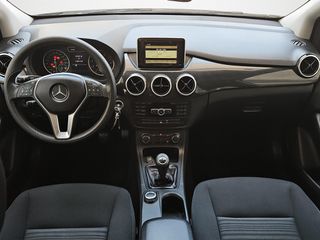 Mercedes-Benz B 200 2012 1.6 156ps Blue Efficiency-thumb-21