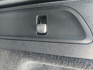 Mercedes-Benz GLC 200 2019 AMG 4MATIC MILD-HYBRID-thumb-64