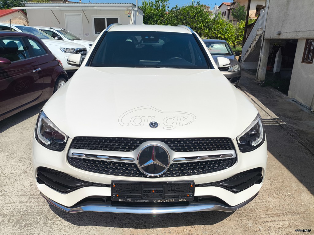 Mercedes-Benz GLC 200 2019 AMG 4MATIC MILD-HYBRID