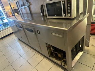 ψυγείο πάγκος με βλάβη 250 Χ 60 X 86 ύψος