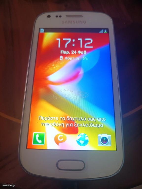 Samsung GT-S7562.