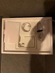 Apple MacBook Pro 13inch M1-thumb-2