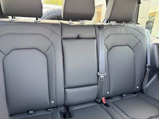 Land Rover Defender 2026 Defender 90 D250 X-Dynamic SE-thumb-7