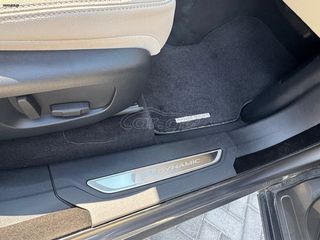 Land Rover Range Rover Velar 2020 D 240 S R-DYNAMIC-thumb-24
