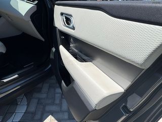 Land Rover Range Rover Velar 2020 D 240 S R-DYNAMIC-thumb-25
