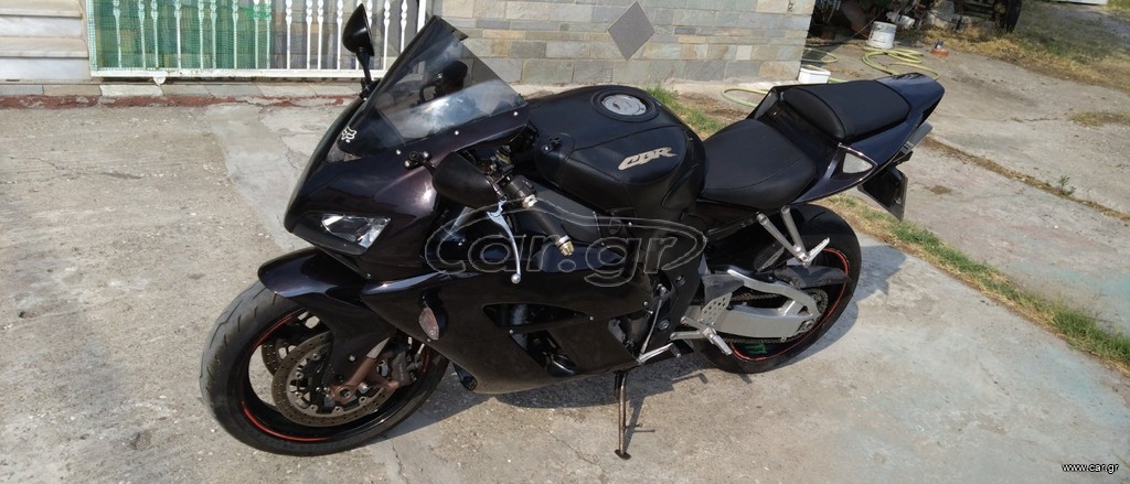 Honda CBR 1000RR 2004