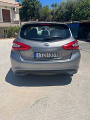 Nissan Pulsar 2017-thumb-5