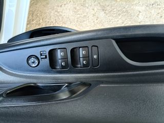 Hyundai i 20 2021 1.200cc 85hp COMFORT-thumb-21