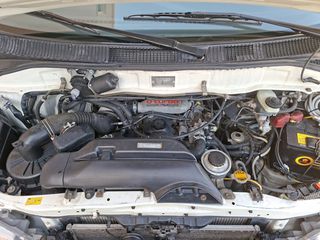 Κλούβα Toyota 2004 Hiace