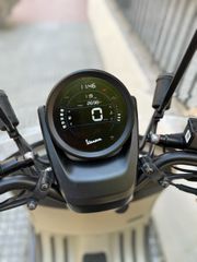 Vespa GTV 300 2024-thumb-3