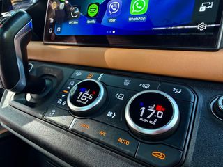 Land Rover Defender 2022 X-Dynamic,D300,HuD,Panorama,Aero,Meridian,39000χλμ!!-thumb-14