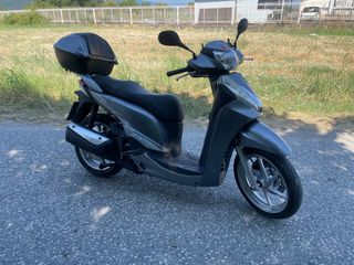 Honda SH 300i 2015 sh 300i-thumb-1
