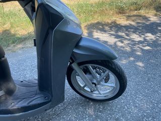 Honda SH 300i 2015 sh 300i-thumb-3