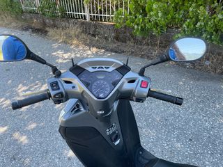 Honda SH 300i 2015 sh 300i-thumb-10