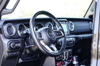 Jeep Wrangler 2022 4xe  Rubicon-thumb-17