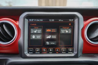 Jeep Wrangler 2018 RUBICON-thumb-23