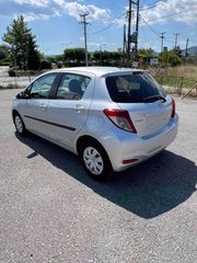 Toyota Yaris 2014-thumb-7