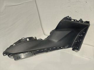 Δεξι πανω πανελ πατωματος για YAMAHA TMAX 560 2022-26 (BBW-2837M)