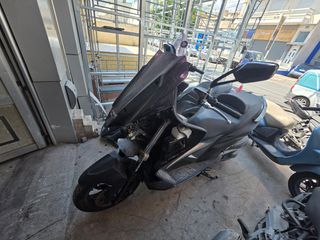 Kymco Xciting 400i 2016-thumb-2