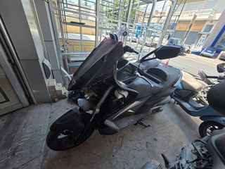 Kymco Xciting 400i 2016-thumb-3