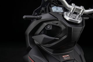 Asus ADV 125 2026-thumb-5