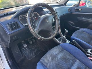 Peugeot 307 2001-thumb-6