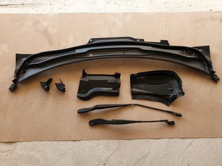 Νεροχύτης - Κάλυμμα υαλοκαθαριστήρων VOLVO S40, V50, C30, 2004-2012
