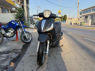 Piaggio Beverly 300i 2015 Άριστο-thumb-2