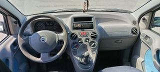Fiat Panda 2007-thumb-5