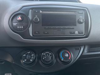 Toyota Yaris 2019-thumb-13