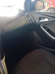 Ford Focus 2014-thumb-9