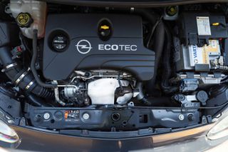 Opel Adam 2015 1.0cc 90hp Jam ecoFlex-thumb-30