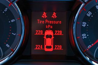 Opel Adam 2015 1.0cc 90hp Jam ecoFlex-thumb-22