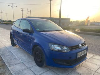 Volkswagen Polo 2010-thumb-2