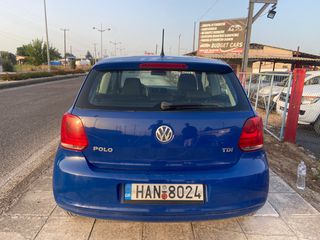 Volkswagen Polo 2010-thumb-4