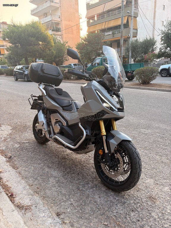 Honda X-ADV 2025
