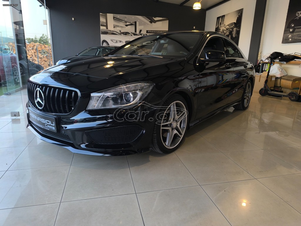 Mercedes-Benz CLA 180 2016 AMG LINE..... Camera... Navigation !!!
