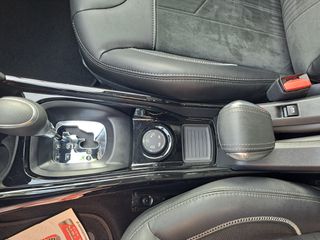 Peugeot 2008 2016 1.2 PureTech 110 Crossway-thumb-14