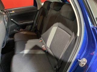 Volkswagen Polo 2023-thumb-12