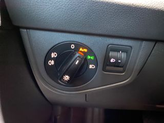 Volkswagen Polo 2023-thumb-19