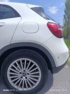 Mercedes-Benz GLA 180 2017-thumb-9