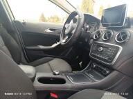 Mercedes-Benz GLA 180 2017-thumb-16
