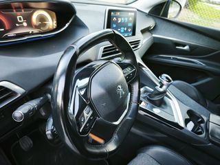 Peugeot 5008 2017 alloure ευκαιρία!!!!-thumb-14