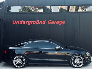 Audi S5 2009-thumb-6