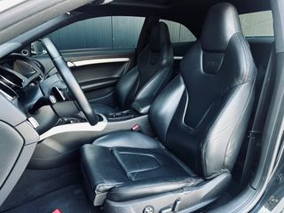 Audi S5 2009-thumb-16